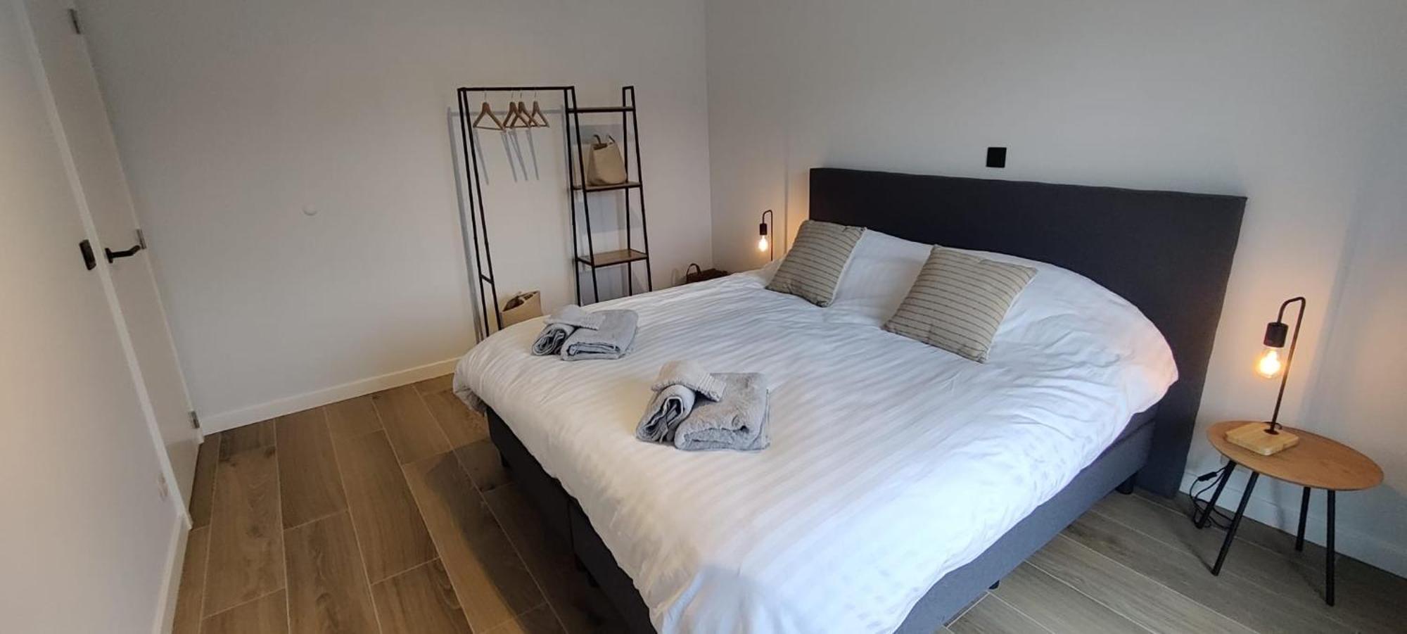 Luxueus, Ruim Op 350m Het * Ostend